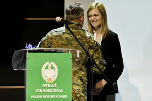  Wręczanie podziękowań