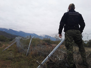 funkcjonariusz ŚlOSG na misji w Macedonii 