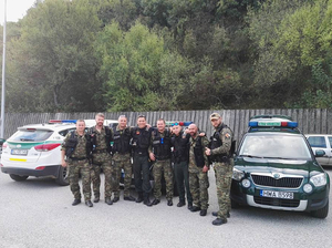 funkcjonariusze biorący udział w misji w Macedonii 