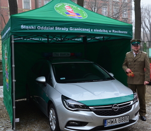 prezent pod choinkę - nowy pojazd służbowy