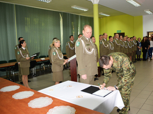 ślubowanie nowo przyjętych funkcjonariuszy