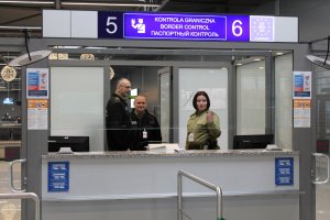 wizyta Komendanta Głownego Straży Granicznej w PSG w Katowicach - Pyrzowicach 