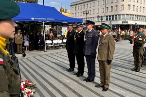 Uroczyste obchody upamiętniające 85. rocznicę wybuchu II wojny światowej Uroczyste obchody upamiętniające 85. rocznicę wybuchu II wojny światowej