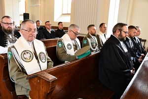 Duchowni kościoła katolickiego i ewangelickiego Duchowni kościoła katolickiego i ewangelickiego