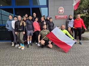 Funkcjonariusze SG biegnący 11 kilometrów z okazji Narodowego Dnia Niepodległości