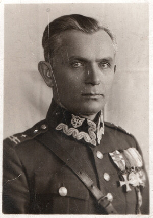  Fotografia na której jest Wiktor Skrzypek