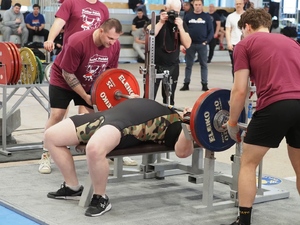  Przemysław Śmiłek podczas Pucharu Polski w Wyciskaniu Leżąc Klasycznym