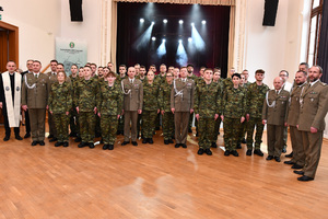  Zdjęcie grupowe funkcjonariuszy z kadra kierowniczą.