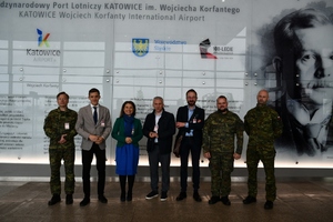 Wizyta parlamentarzystów w Międzynarodowym Porcie Lotniczym „Katowice” w Pyrzowicach