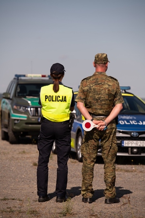  Policja i Straż Graniczna